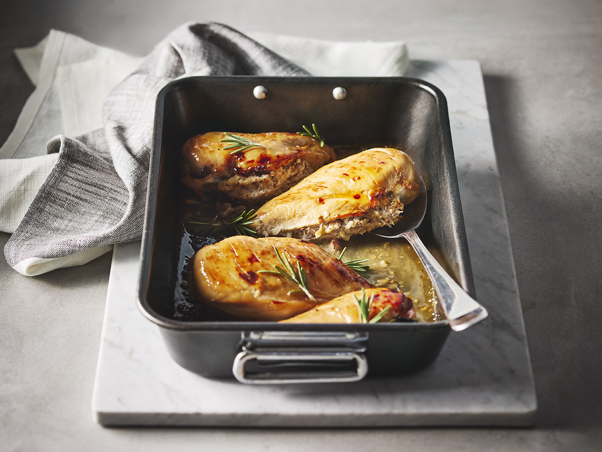 Poitrines de poulet farcies glacées à l'érable