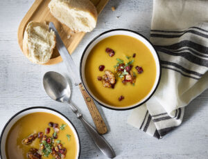 Potage à la courge et pancetta à l’érable