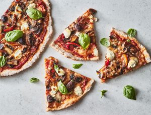 Pizza aux légumes caramélisés à l’érable